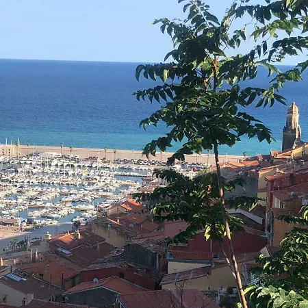 La Petite Barque Menton